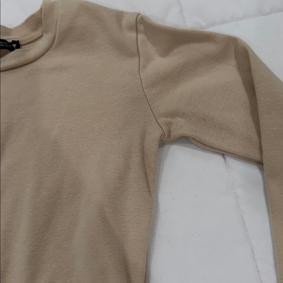 Zara - Picture 4 of 4